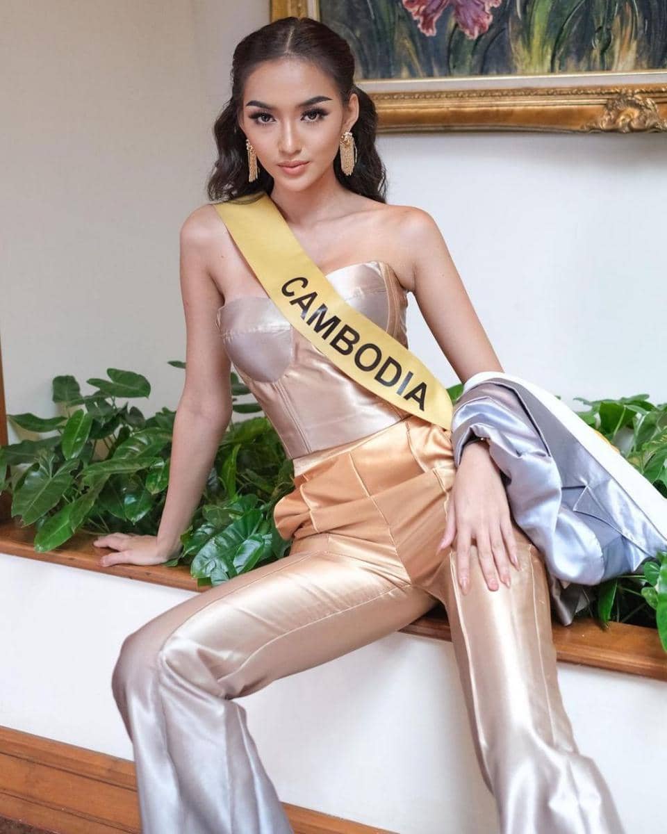 Potret Finalis Miss Grand International 2022 di Sesi Close Door Interview (Instagram.com/pichvoteyy)