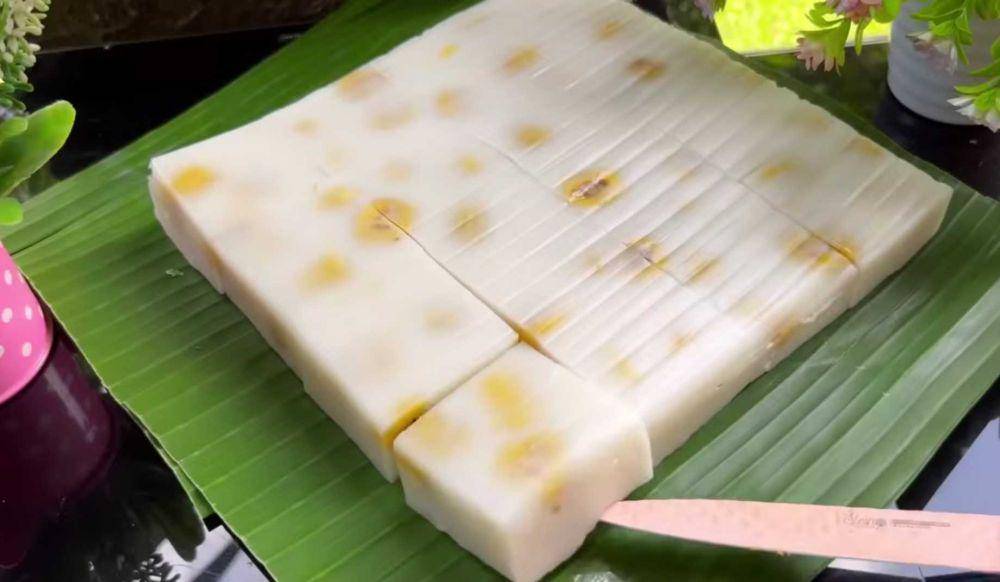 hunkwe pisang (youtube.com/HOBI MASAK)