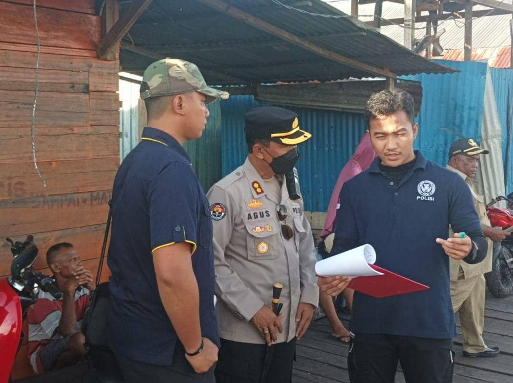 Tim Puslabfor Polda Papua saat berkomunikasi dengan Kapolres Asmat, IDN Times/ Istimewa