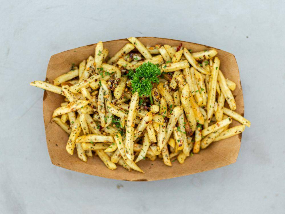 ilustrasi potato cheese stick (unsplash.com/Jay Gajjar)