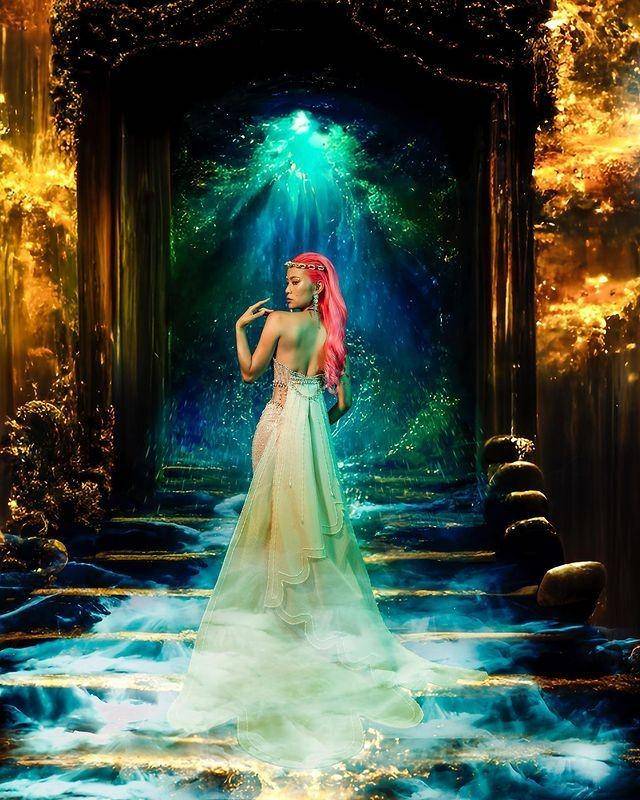 ilustrasi koleksi The Siren’s Song dari kolaborasi Diana Couture dan UBS Gold yang ditampilkan di Los Angeles Fashion Week (instagram.com/DianaMPutri)