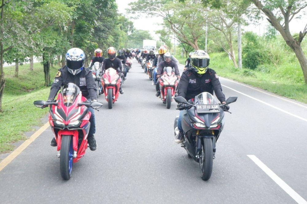 Sambut New CBR250RR, CBR Club dan HCOI Rolling City Keliling Medan