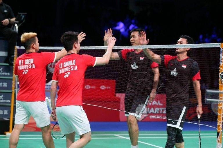 Marcus Fernaldi Gideon dan Kevin Sanjaya Sukamuljo saat menghadapi Mohammad Ahsan dan Hendra Setiawan di final Denmark Open 2019 (bwfworldtour.bwfbadminton.com)