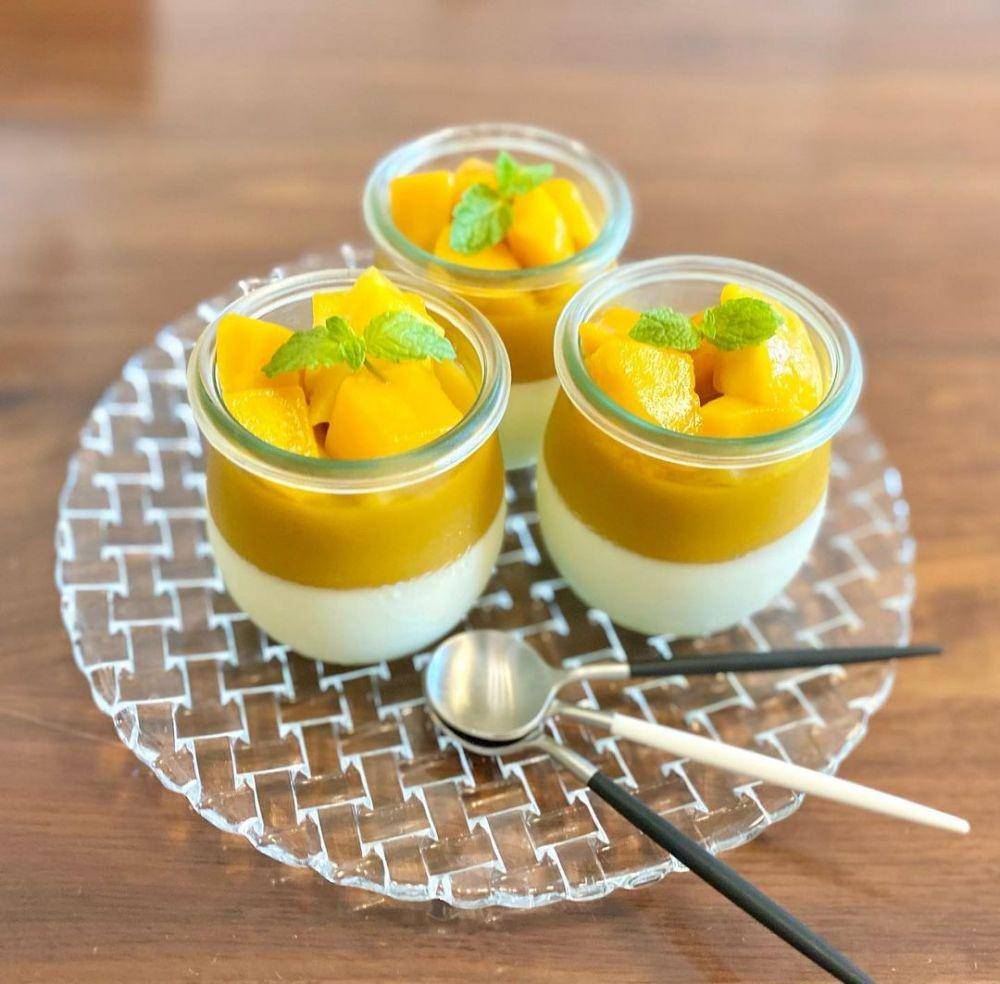 ilustrasi mango panna cotta (instagram.com/anon_6627)