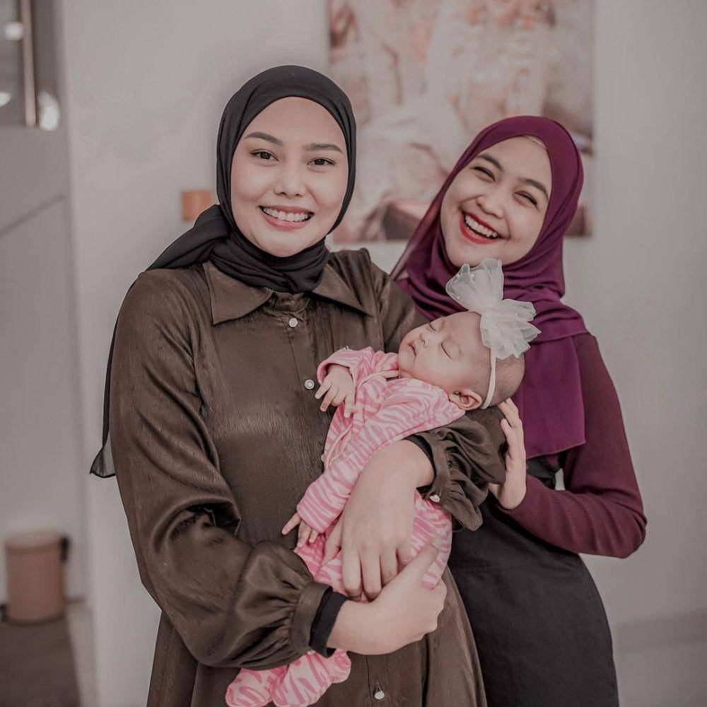 Dara Arafah dan Ria Ricis (instagram.com/riaricis1975)