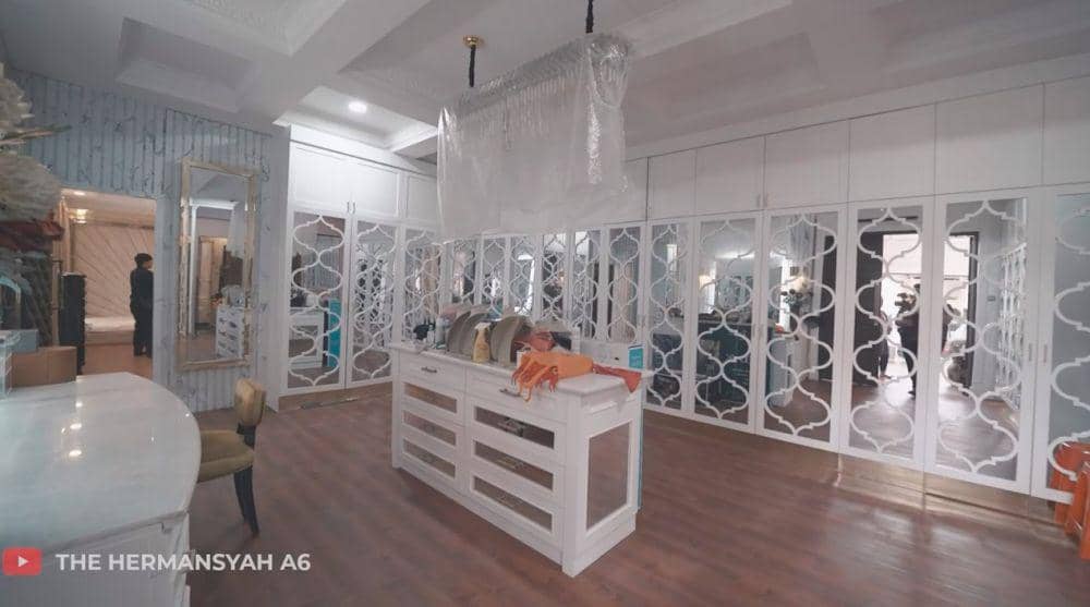 rumah Ashanty direnovasi (youtube.com/the hermansyah a6)