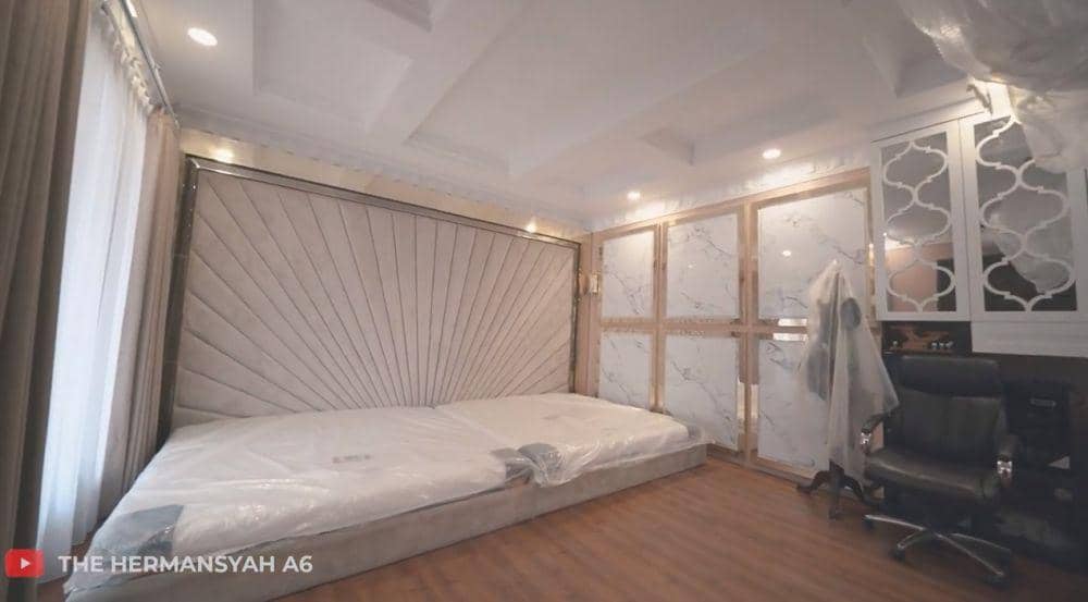 rumah Ashanty direnovasi (youtube.com/the hermansyah a6)