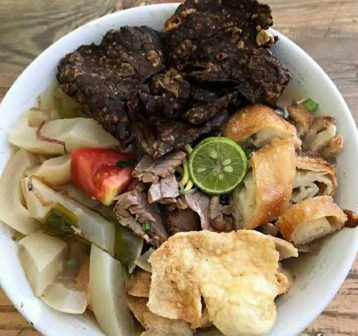 Soto Mie Bogor The Usy (instagram.com/sotomietehusypn)