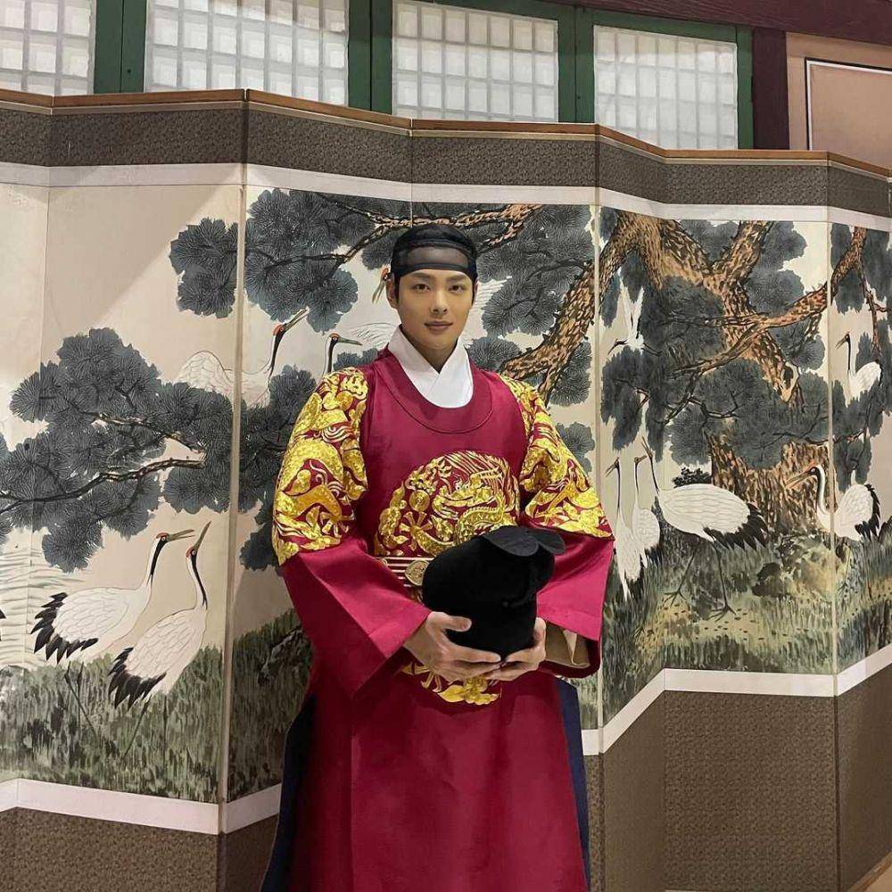 Kim Min Ki (instagram.com/mingi_1122)