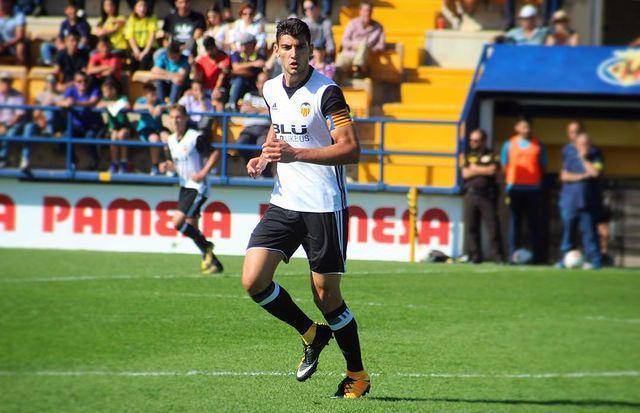 Rafa Mir saat membela Valencia. (instagram.com/rafamir33)