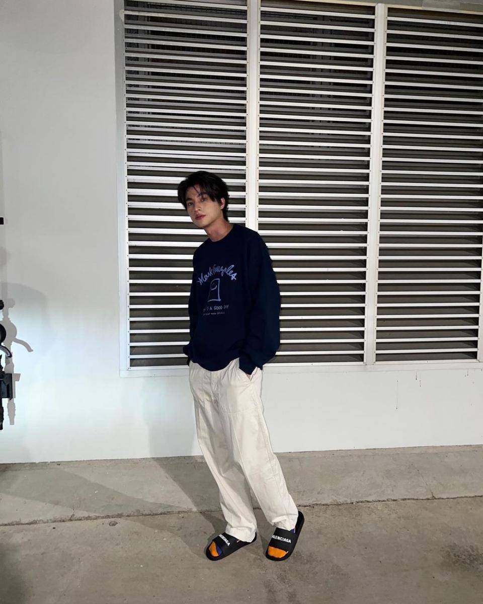 Gulf Kanawut (instagram.com/gulfkanawut)