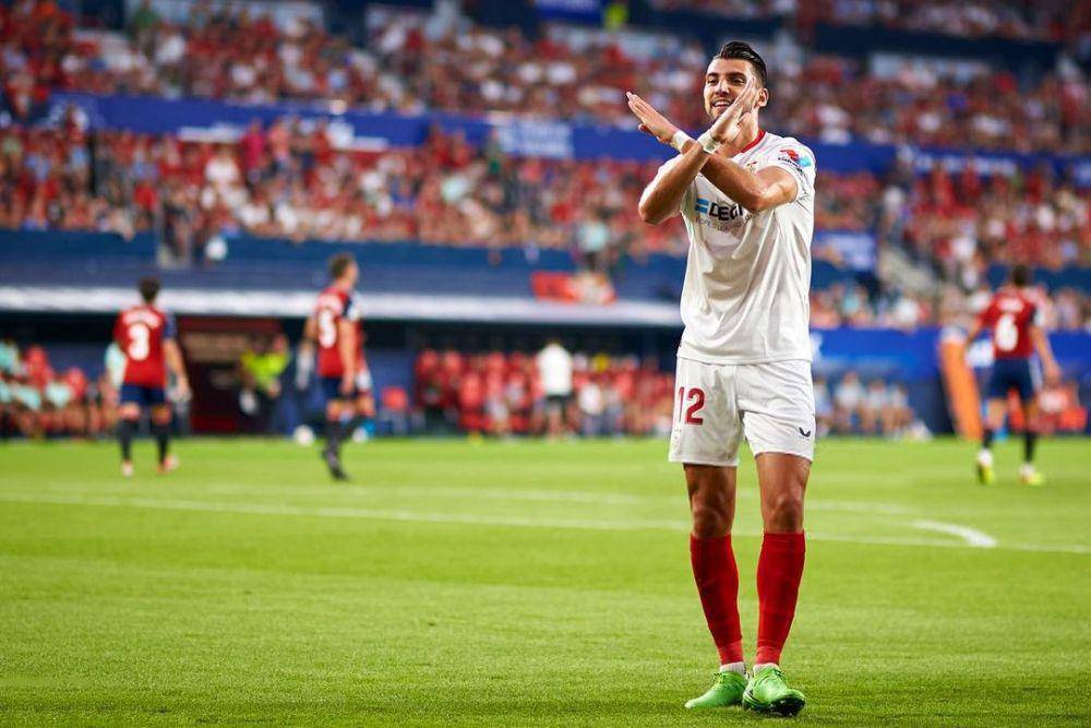 Rafa Mir saat berseragam Sevilla. (instagram.com/rafamir33)