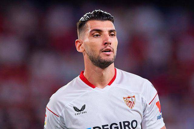 Rafa Mir saat berseragam Sevilla. (instagram.com/rafamir33)