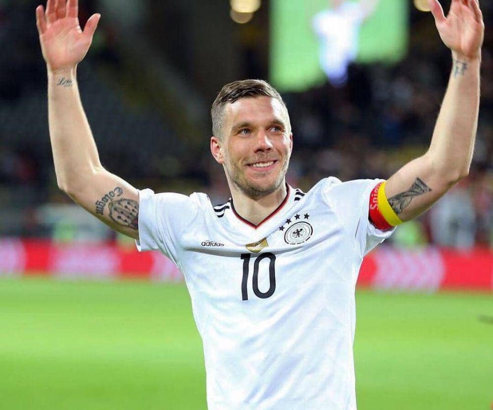 Lukas Podolski (twitter.com/podolski10)