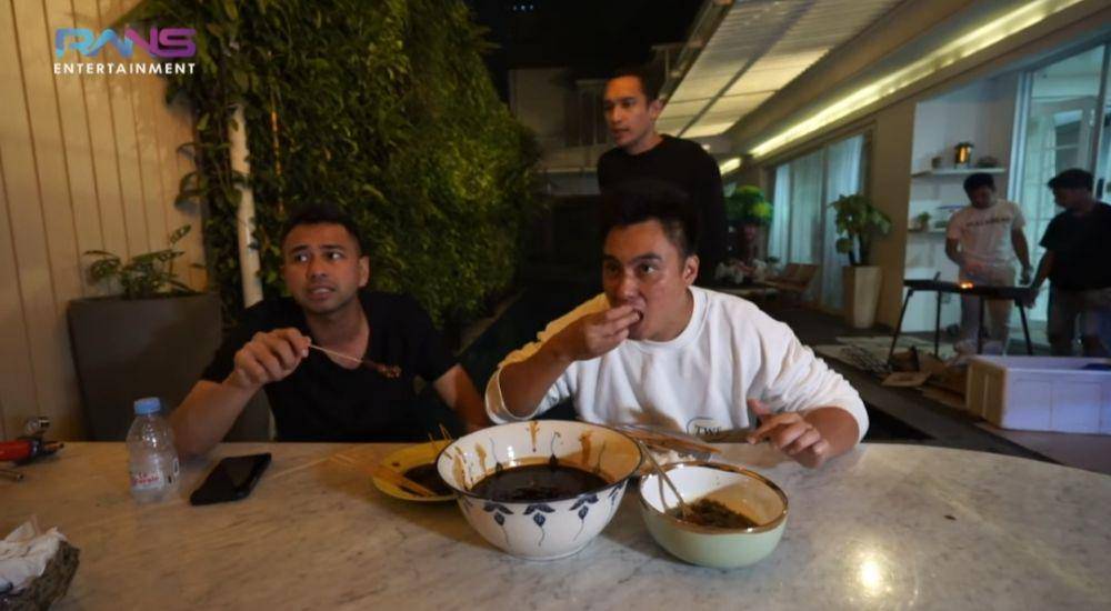 Baim Wong minta nasihat Raffi Ahmad. (dok. youtube.com/Rans Entertainment)