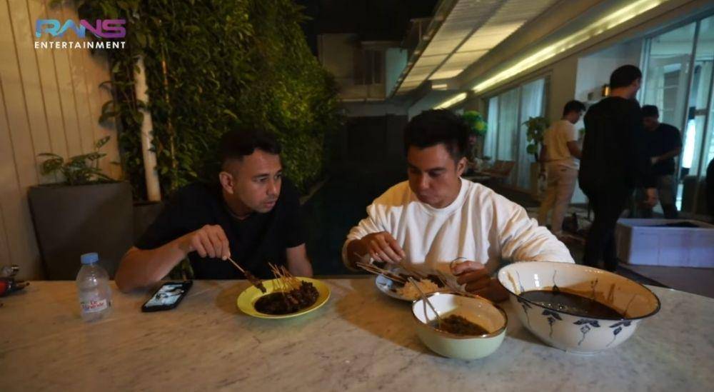 Baim Wong minta nasihat Raffi Ahmad. (dok. youtube.com/Rans Entertainment)