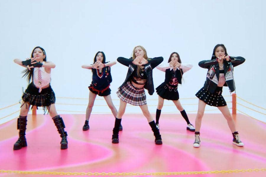 itzy dancing(twitter.com/soompi