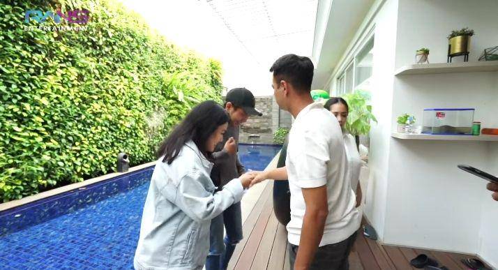 potret Raffi Ahmad dan Nagita Slavina undang fans ke Andara (youtube.com/Rans Entertainment)