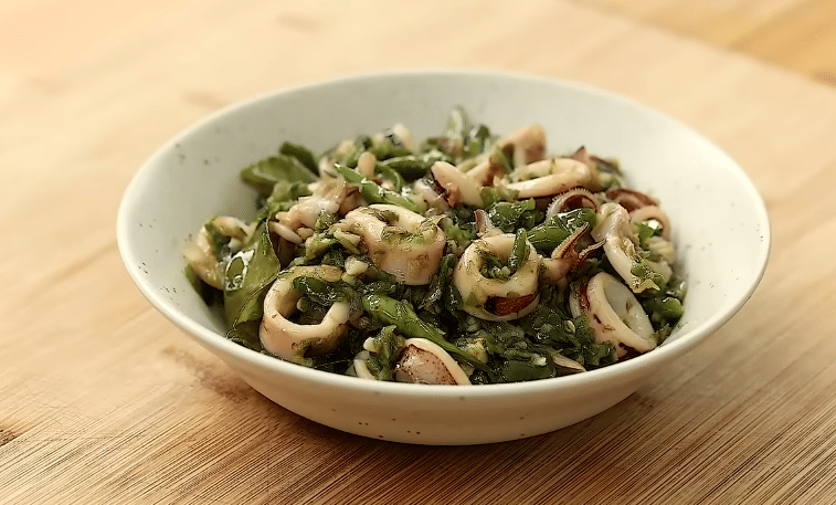 Resep dan Tips Masak Cumi Cabai Hijau yang Gak Alot, Cuma 15 Menit!