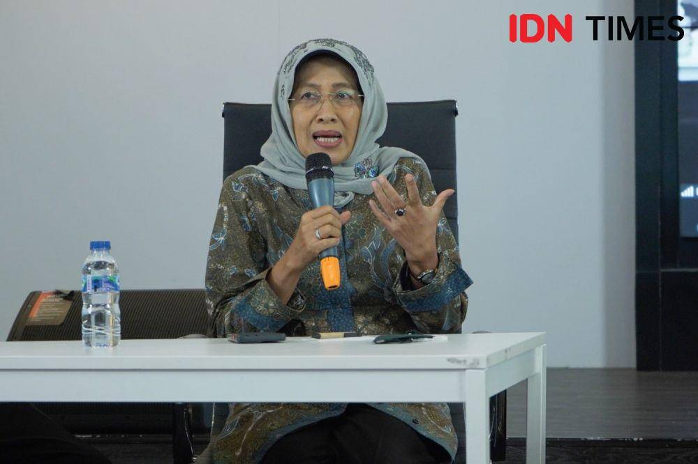 Tenaga Ahli Staf Utama KSP, Siti Ruhaini Dzuhayatin dalam Acara Mobile Journalism Training by IDN Times pada Kamis (20/10/2022). (IDN Times/Fauzan)