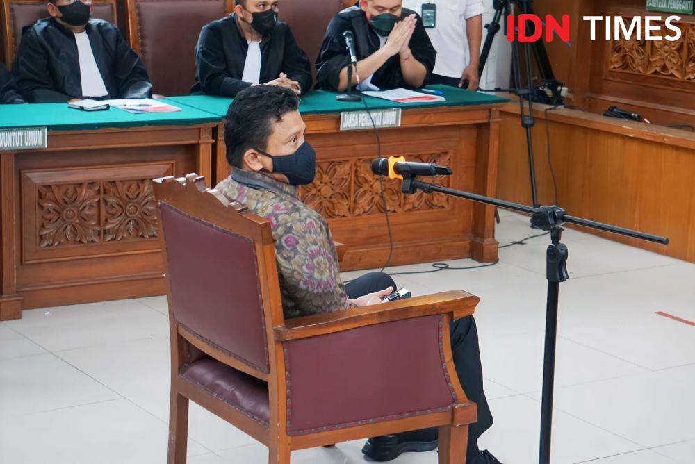 Terdakwa pembunuhan berencana Brigadir J, Ferdy Sambo menjalani sidang di PN Jaksel, Kamis (20/10/2022). (IDN Times/Irfan Fathurohman)