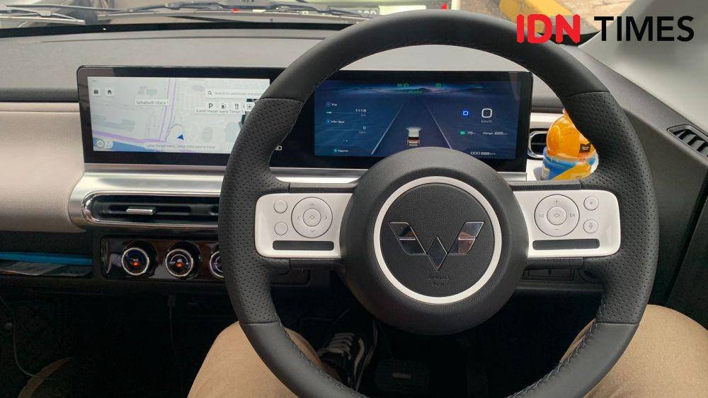 Pengaturan setir Wuling Air ev tidak bisa teleskopik (IDN Times/Fadhliansyah)