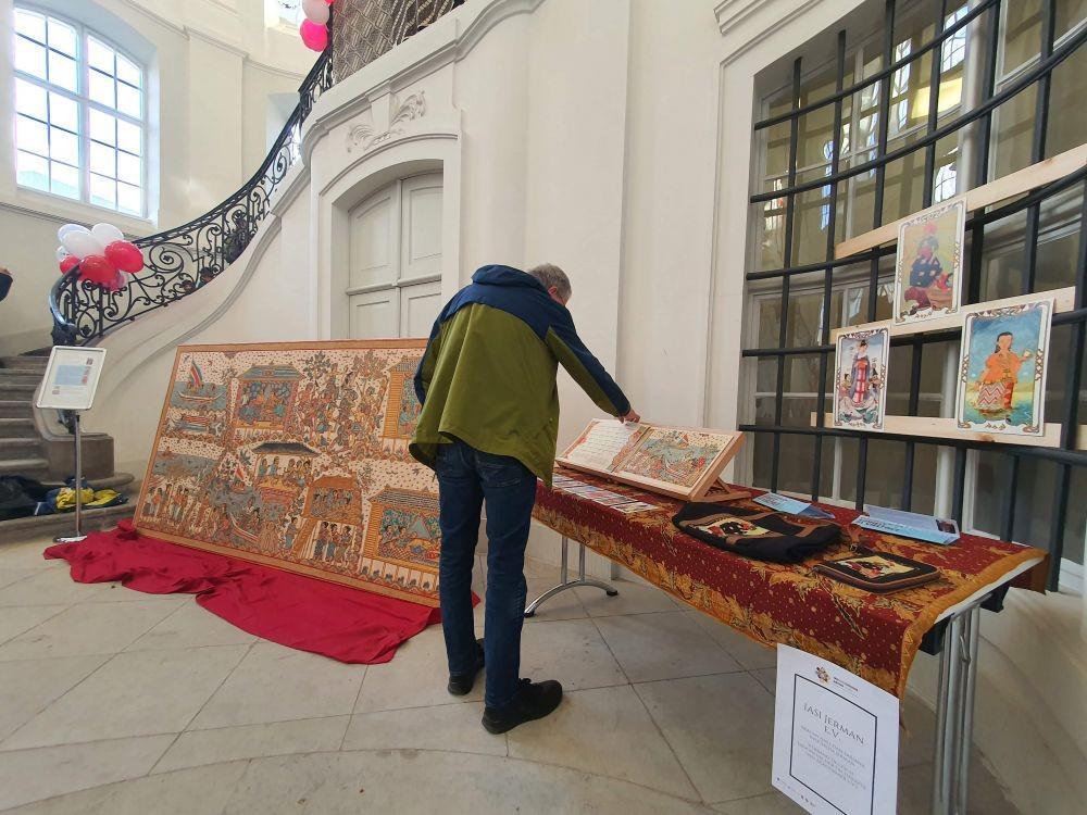 Lontara Project Pamerkan Legenda Pangeran Mamuju di Museum Jerman