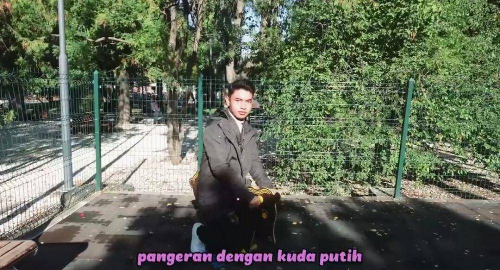 Fiki Naki (dok. youtube.com/Fiki Naki)