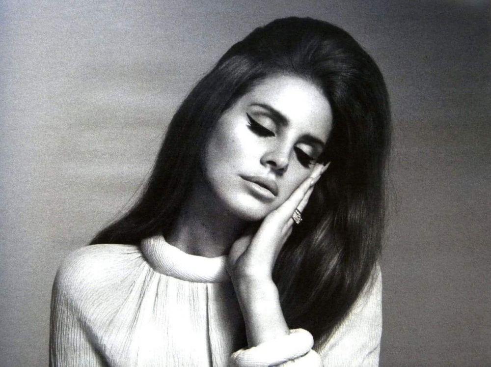 5 Lagu Lana Del Rey Ini Tetap Earcatching, Bukan Single Hits!