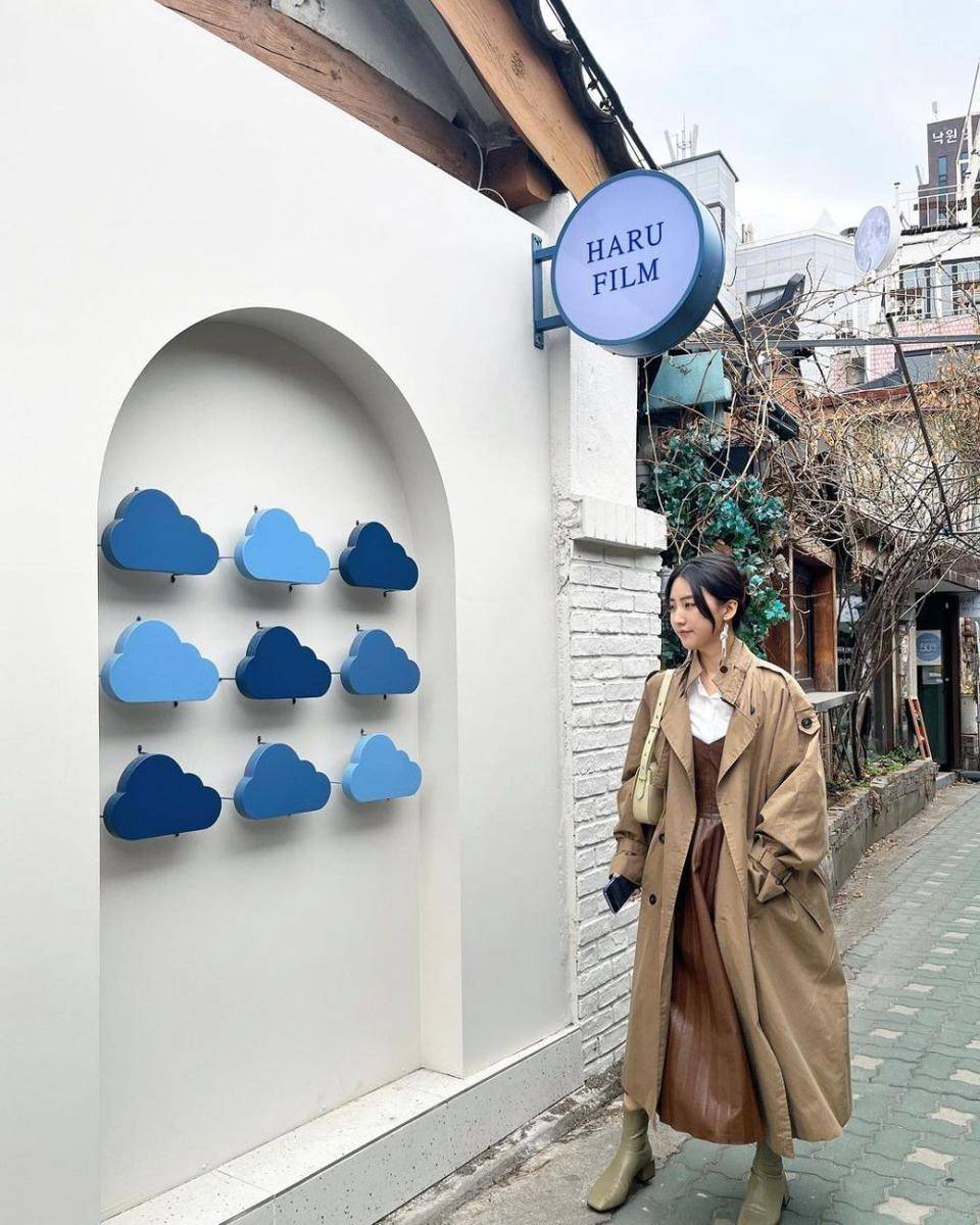Korean style ala Han Yoo Ra (instagram.com/big_miss_han)