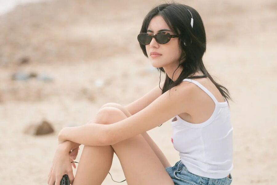 10 Potret Keseruan Mai Davika di Balik Layar MV 'Can I Call You Mine'