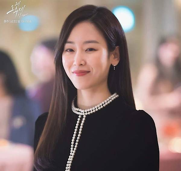 Seo Hyun Jin di drama Why Her? (instagram.com/sbsdrama.official)