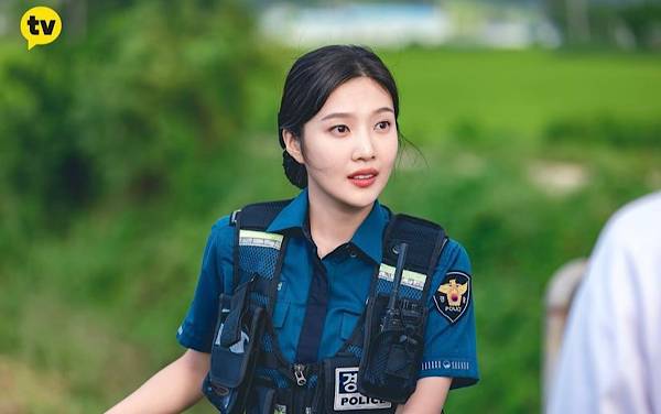Joy Red Velvet di drama Once Upon a Small Town (instagram.com/kakaotv.official)