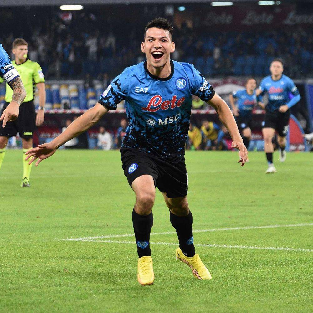 Hirving Lozano bermain bersama Napoli. (twitter.com/sscnapoliES)