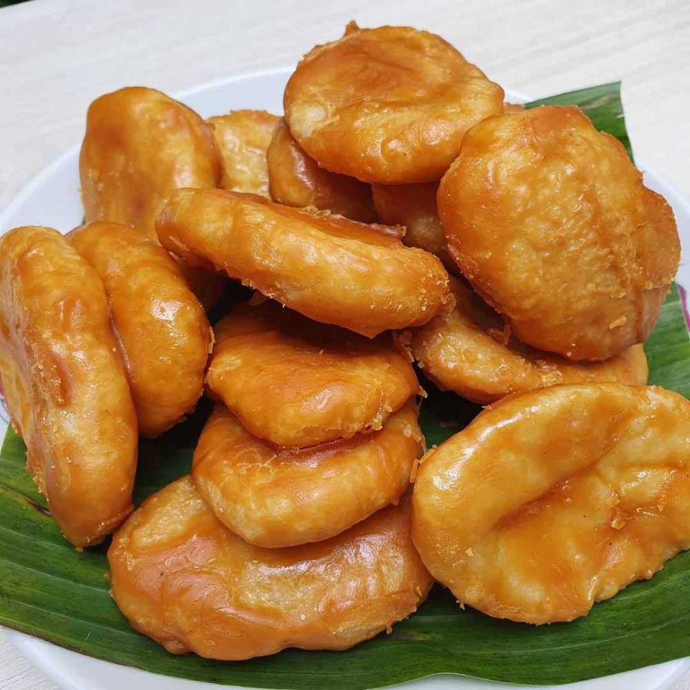 gemblong ketan gula merah (instagram.com/futniebong)