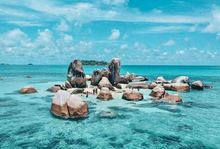 Pulau Batu Berlayar (instagram.com/tripcanvas.indonesia)
