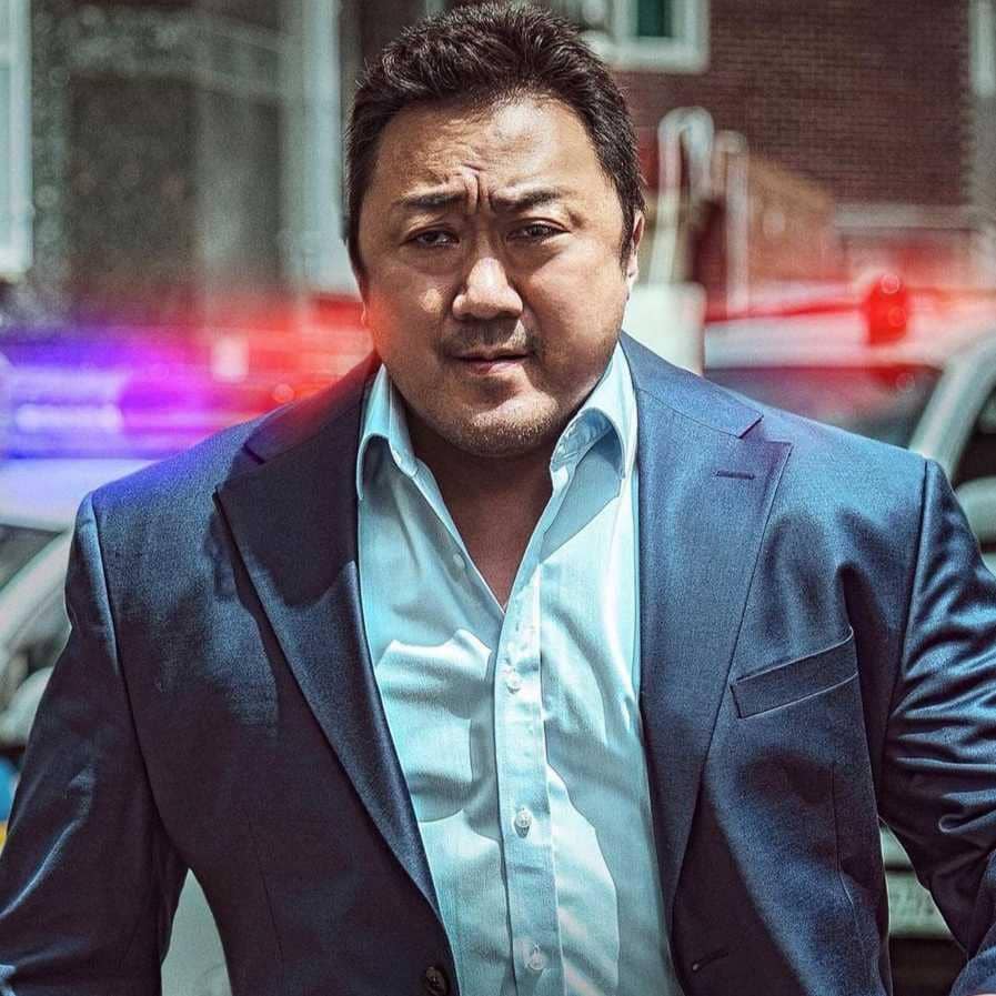 Poster The Roundup. (ig/donlee)