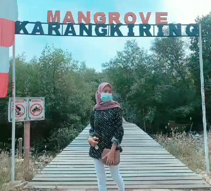 Gerbang pantai Karangkiring (Shofuro_indari)