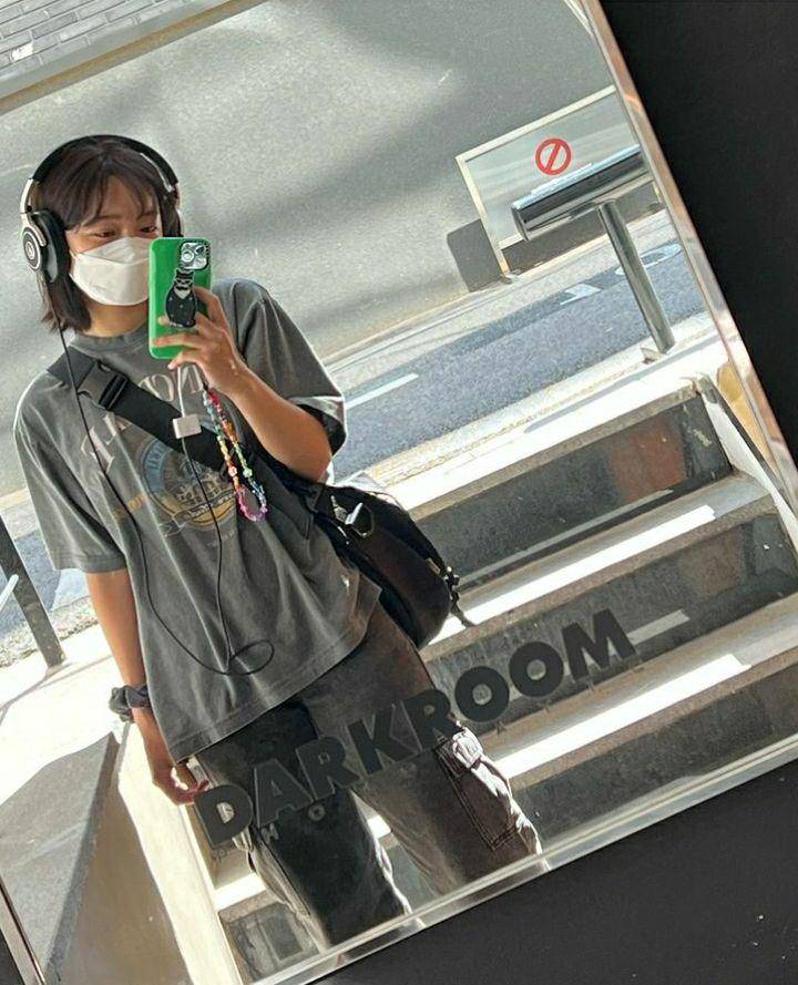 ootd Kim Sejeong (instagram.com/clean_0828)