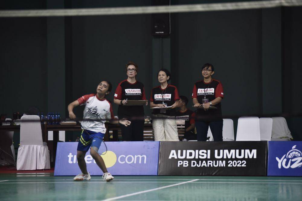 Yuni Kartika, Ivana Lie, dan Maria Kristin jadi tim pencari bakat di Audisi Umum PB Djarum 2022 (dok.Istimewa)