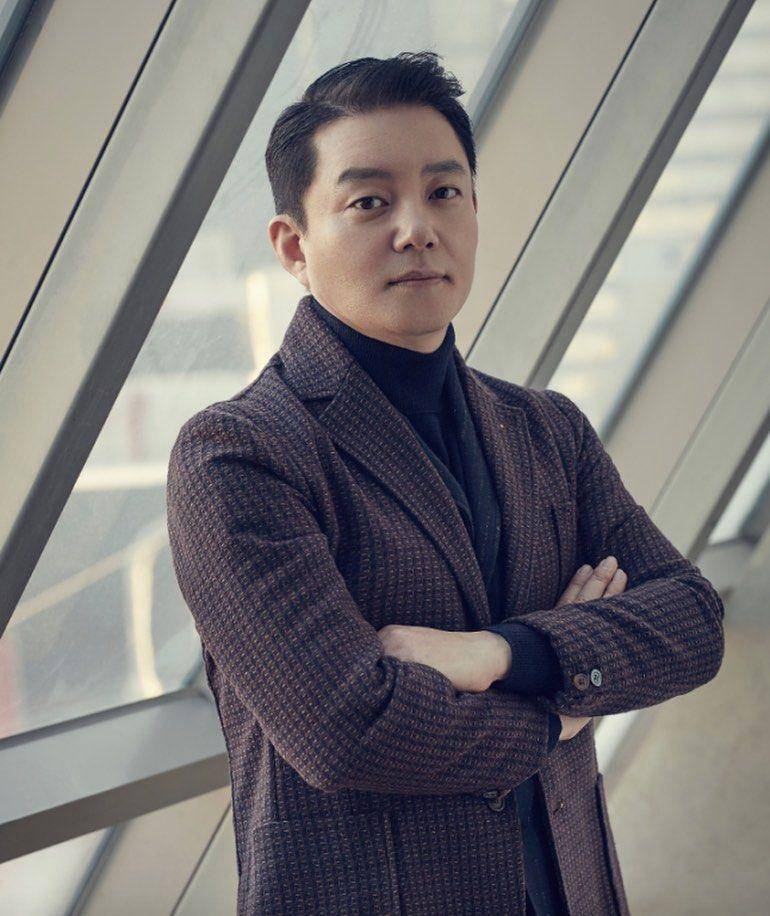 Lee Beom Soo (instagram.com/bumsoo_official)