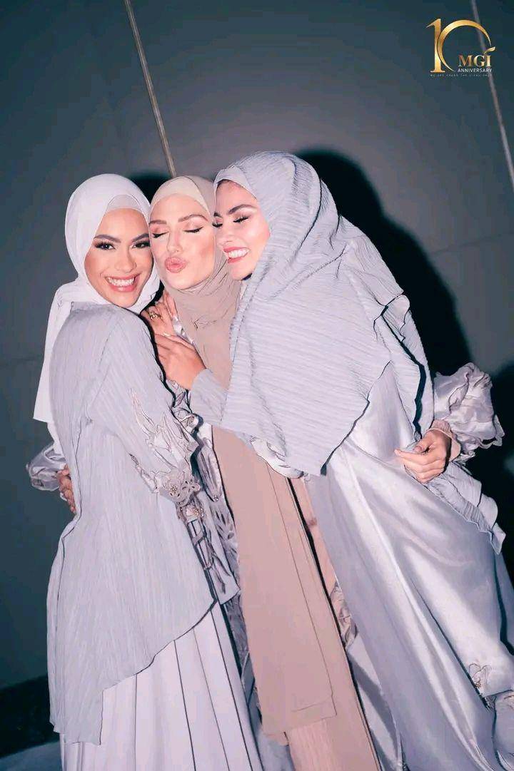 Potret Penampilan Finalis Miss Grand International 2022 di Jakarta Muslim Fashion Week (Facebook.com/Miss Grand International)