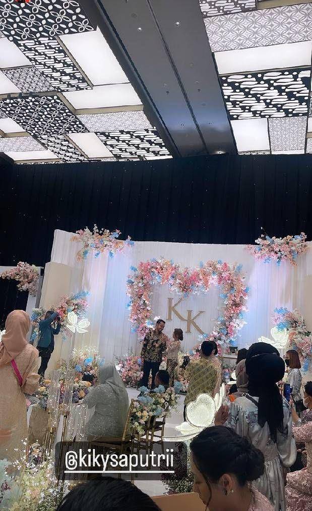 Lamaran Kiky (instagram.com/ussypratama)