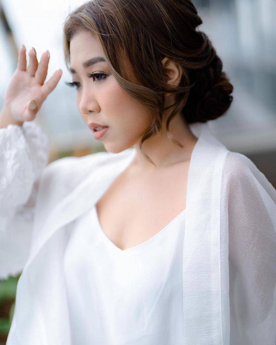 Lamaran Kiky Saputri (instagram.com/windrafotografi)