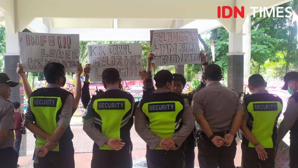 Moeldoko Diberi Gelar Kehormatan, Unnes Dituding Obral Gelar DH.C