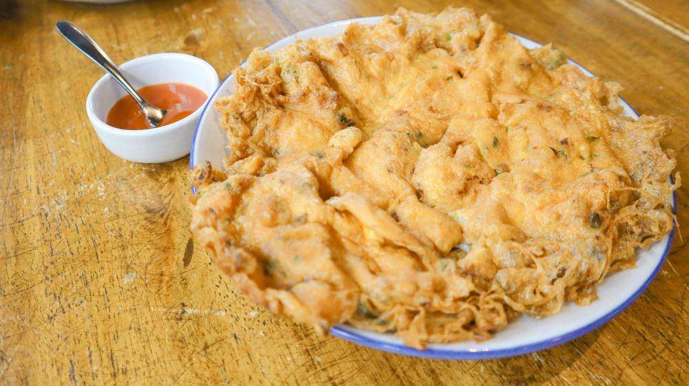 kai jeow menu sarapan ala Thailand (vecteezy.com/Saranya Maikaen)