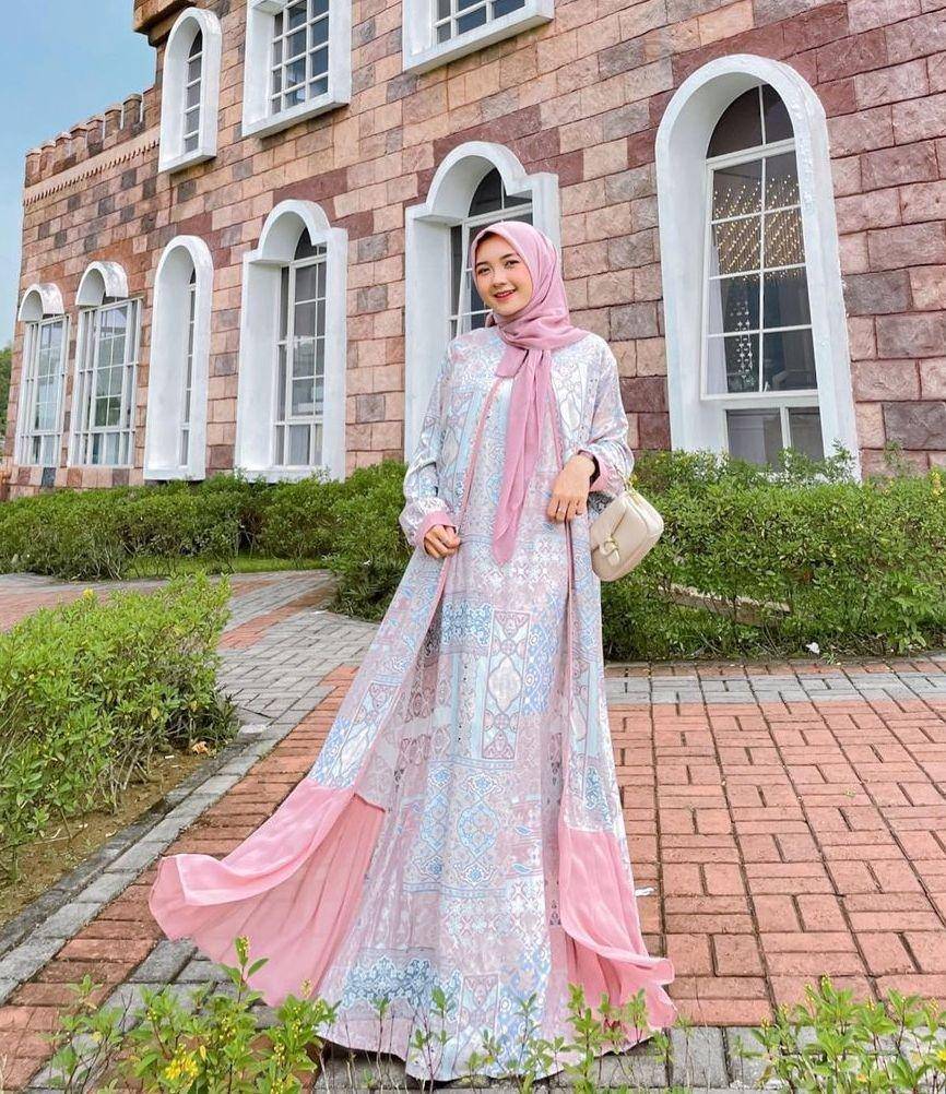 Selebgram Nindi Ariesty (instagram.com/nindiarst21)