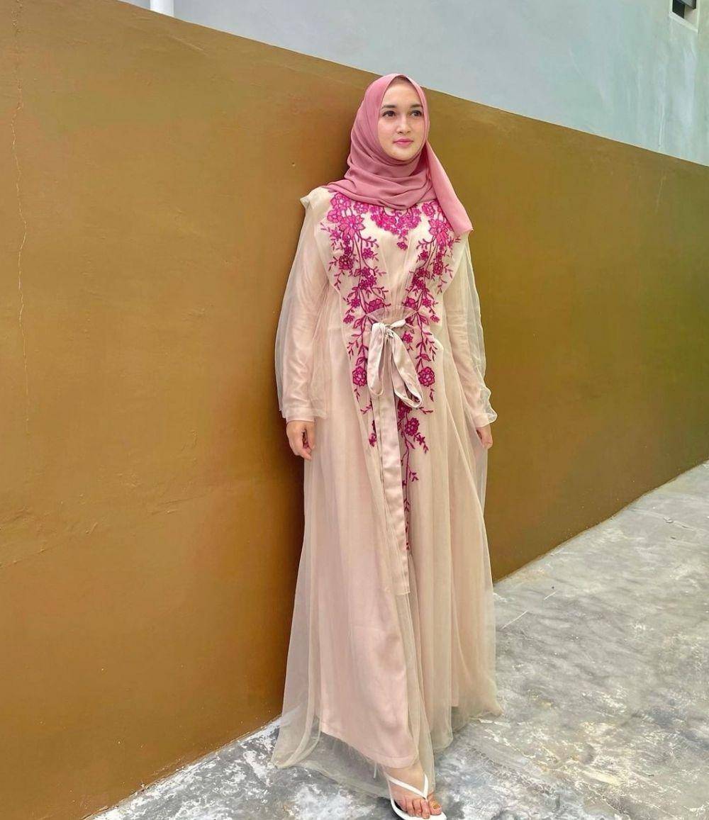 Selebgram Zsalsa Nadila (instagram.com/zsalsadil)