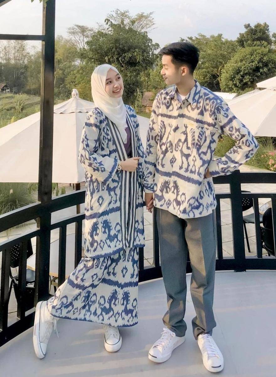 Ootd kondangan couple (instagram.com/illona.gf)