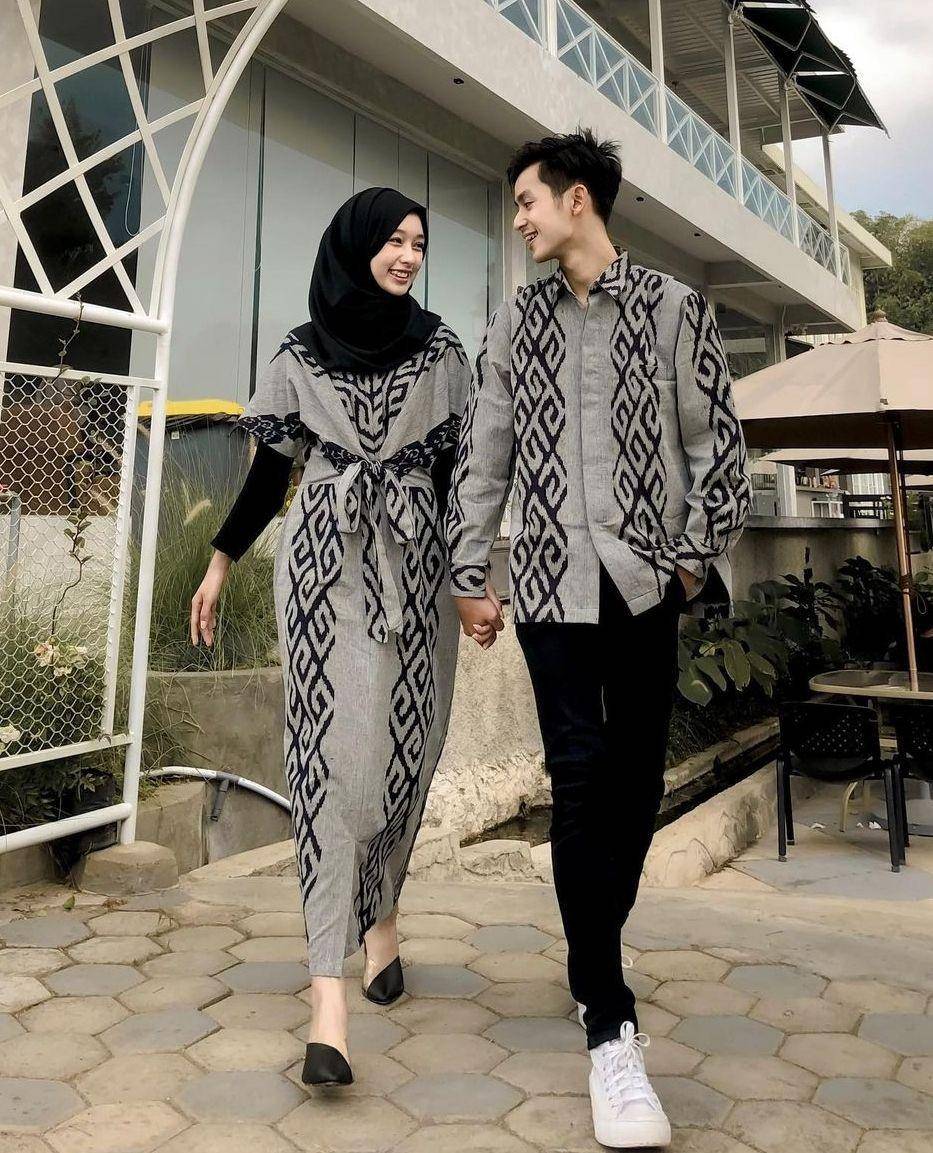 Ootd kondangan couple (instagram.com/illona.gf)